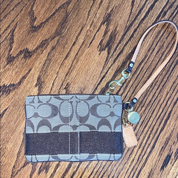 Coach Khaki & Mahogany Signature Skinny Wristlet - Picture 4 of 7